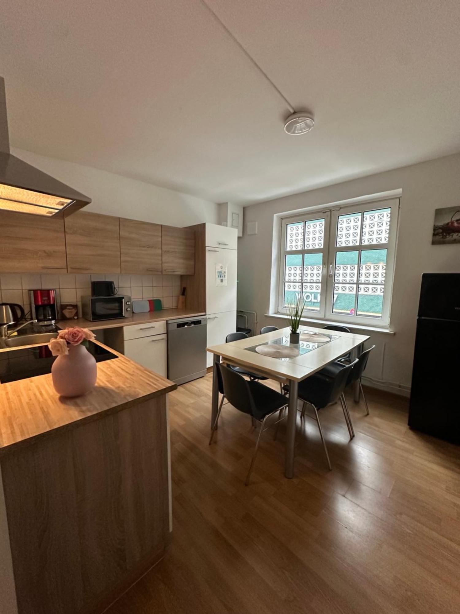 City Apartments Direkt Am Hauptbahnhof - Perfekt Fuer Pendler Und Monteure Neumünster Zewnętrze zdjęcie