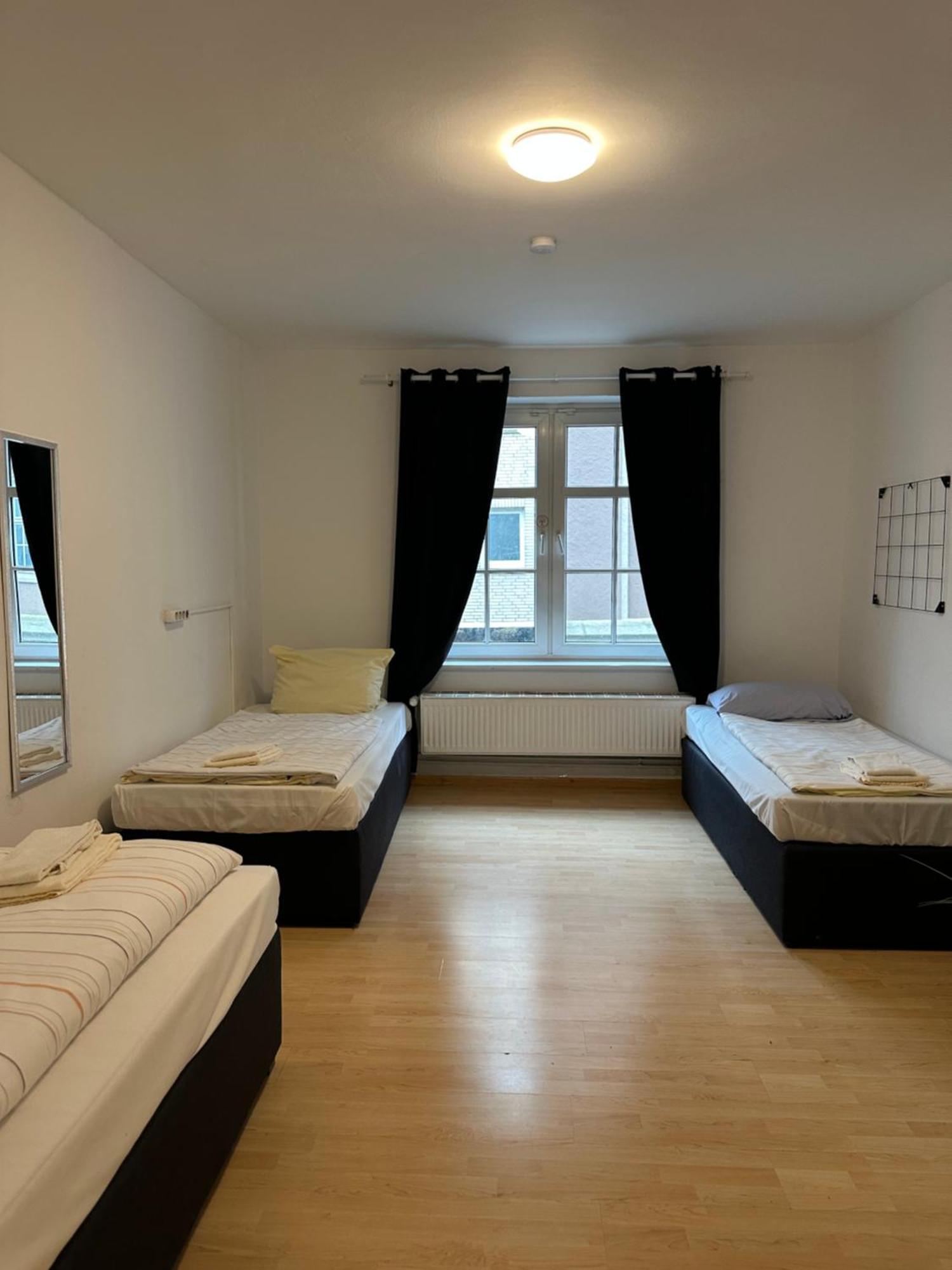 City Apartments Direkt Am Hauptbahnhof - Perfekt Fuer Pendler Und Monteure Neumünster Zewnętrze zdjęcie