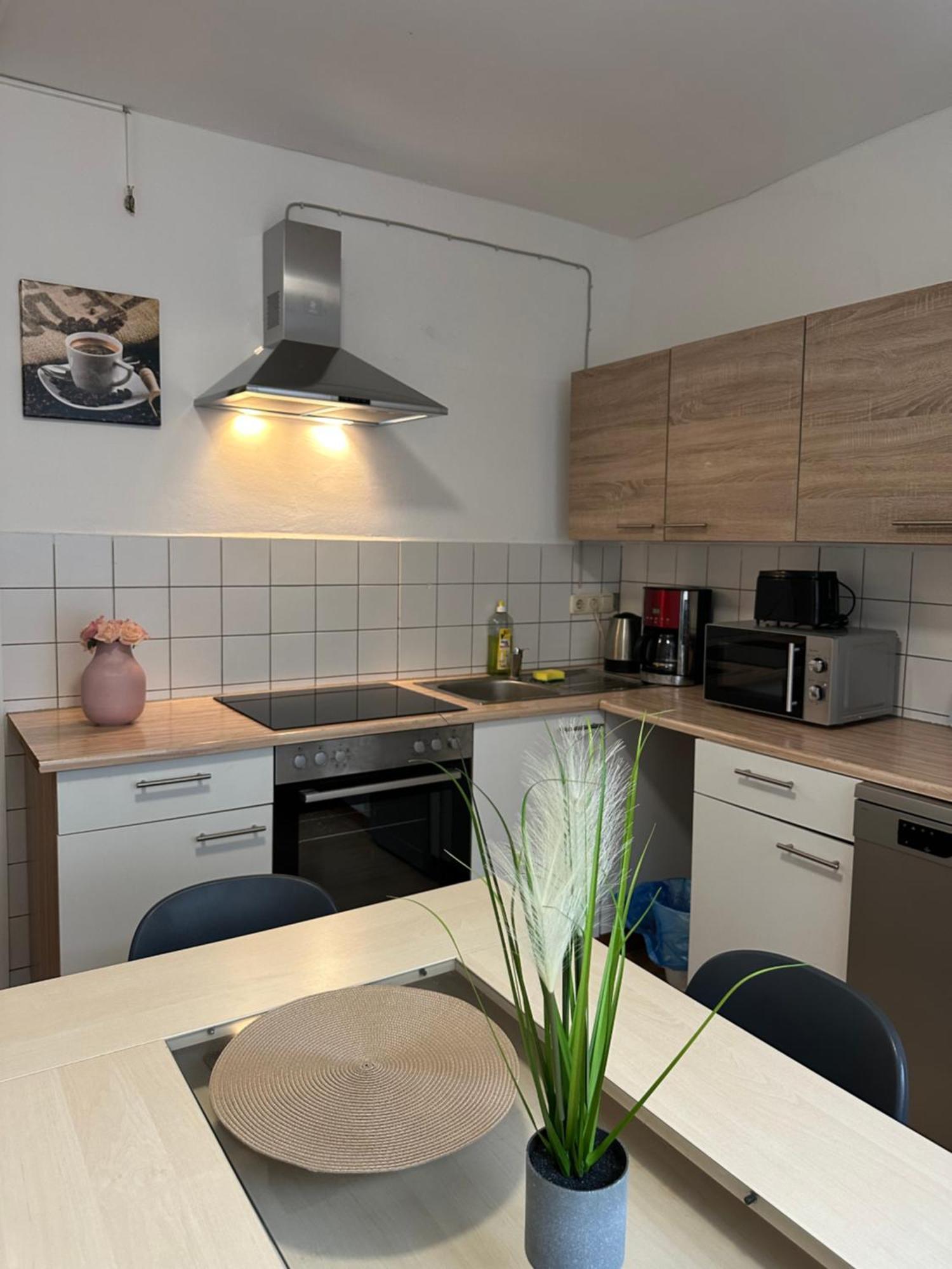 City Apartments Direkt Am Hauptbahnhof - Perfekt Fuer Pendler Und Monteure Neumünster Zewnętrze zdjęcie