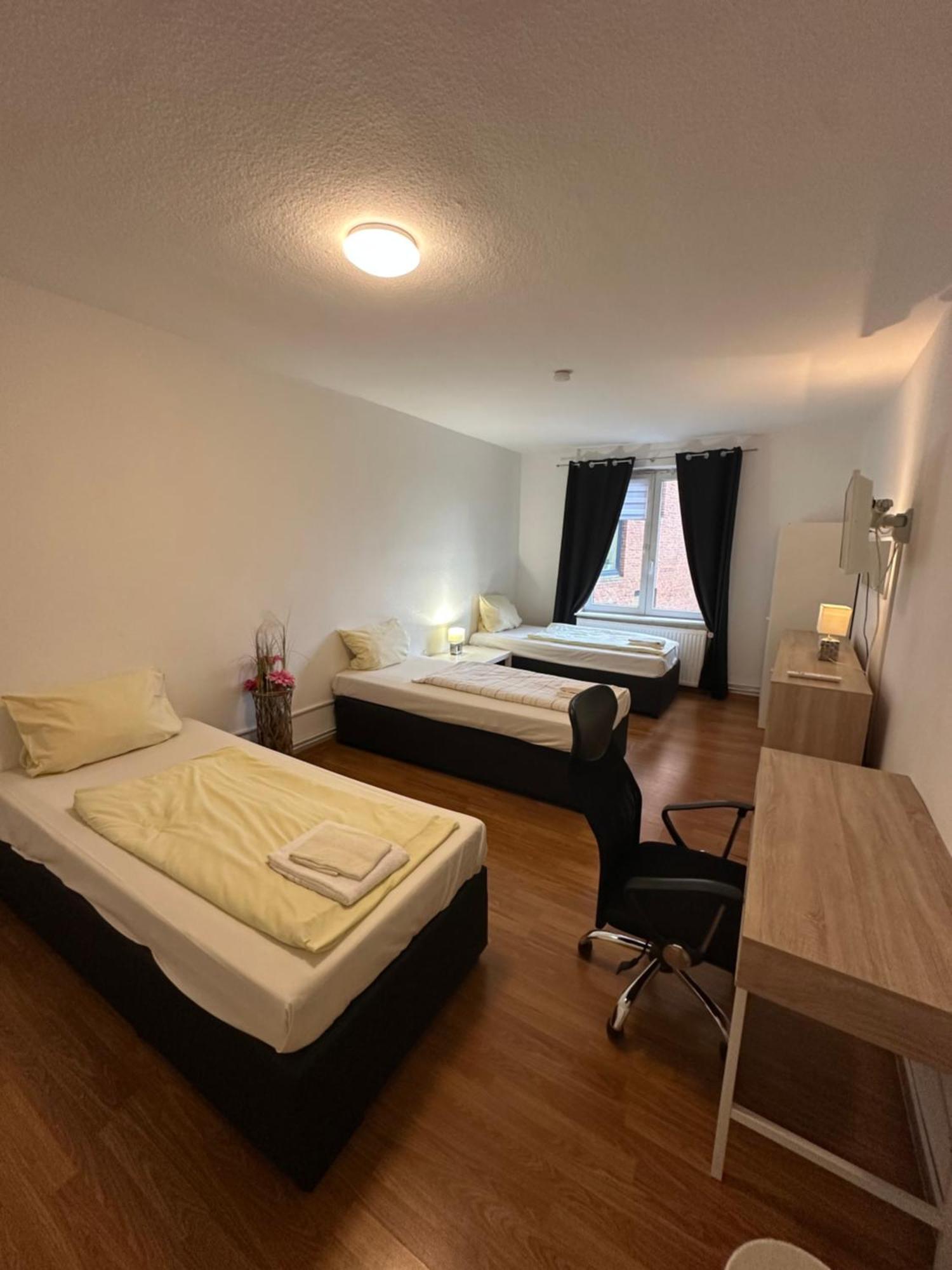 City Apartments Direkt Am Hauptbahnhof - Perfekt Fuer Pendler Und Monteure Neumünster Zewnętrze zdjęcie